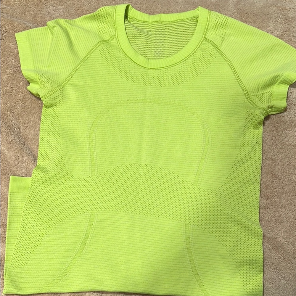 Lululemon swiftly Top